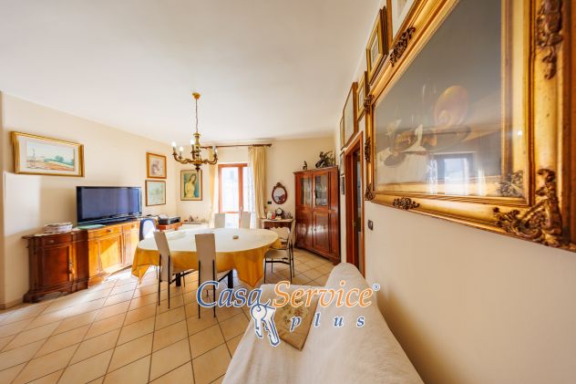 Villetta indipendente con terrazza panoramica - Foto 9