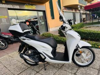 HONDA SH 150 TUTTO INCLUSO ANCHE PASSAGGIO! rif. 23989817
