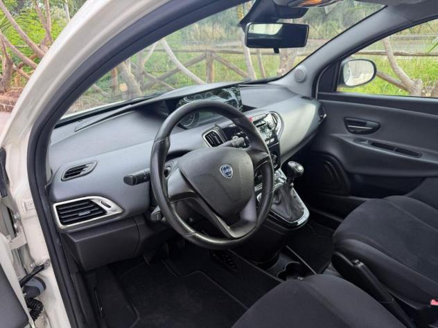 LANCIA - Ypsilon - 0.9 T.Air 85 CV 5 porte S&S DFN Platinum - Foto 10