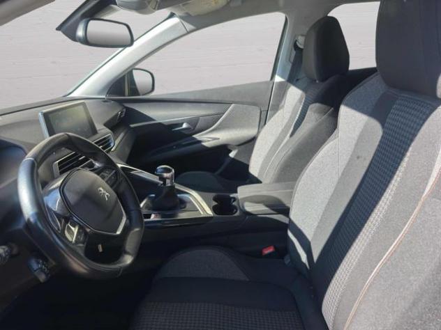 PEUGEOT 3008 BlueHDi 130 S&S Business rif. 22654844 - Foto 9