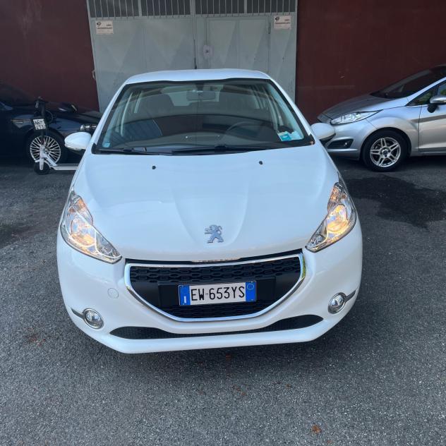 Peugeot 208 PureTech 82 5 porte Allure