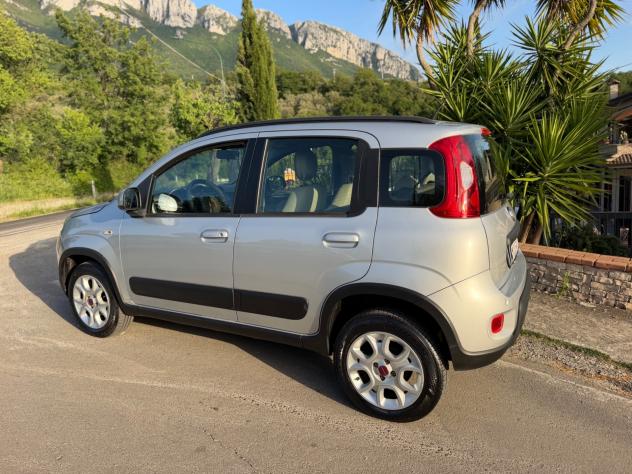 Fiat Panda 0.9 TwinAir Turbo Natural Power Trekking - Foto 6