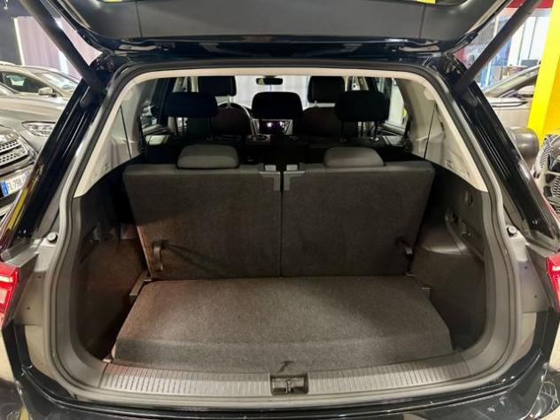 VOLKSWAGEN Tiguan Allspace 2.0 TDI SCR DSG 7 POSTI UNIPRO rif. 24175799 - Foto 8