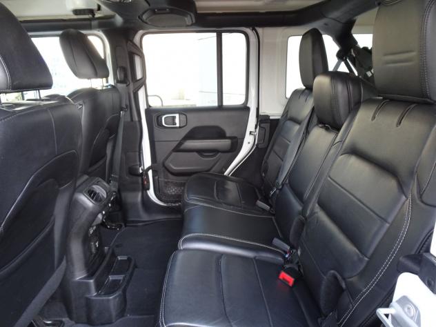 Jeep Wrangler Unlimited 2.2 Mjt II Sahara - Foto 10