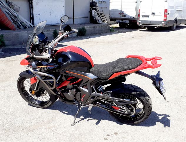 Moto Zontes 310 ZT con 20.000 km anno 2022 - Foto 8