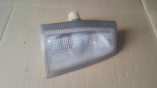 Freccia anteriore Destra / DX FIAT CROMA 1 / prima Serie