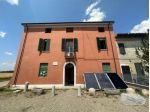 Immobile in asta di 870 m² con più di 5 locali e box auto in vendita a Piacenza