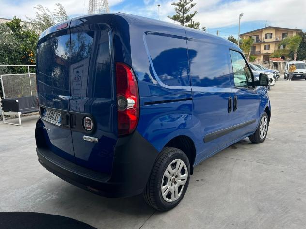 Fiat Doblo Dobl1.6 MJT 90CV S&S PC-TN Cargo Lounge - Foto 3