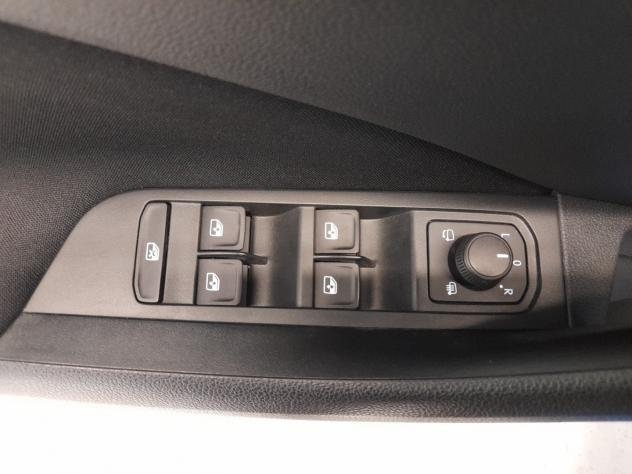 Škoda Kamiq 1.5 TSI 150cv DSG Style - Foto 9