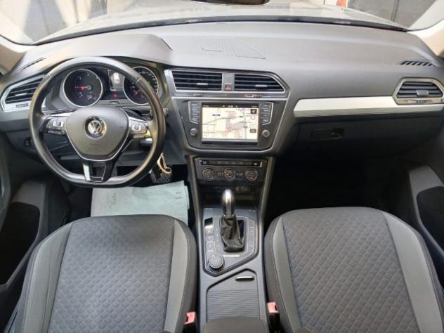 VOLKSWAGEN Tiguan 2.0 TDI DSG 4MOTION Executive BlueMotion Technolog rif. 23888000 - Foto 10