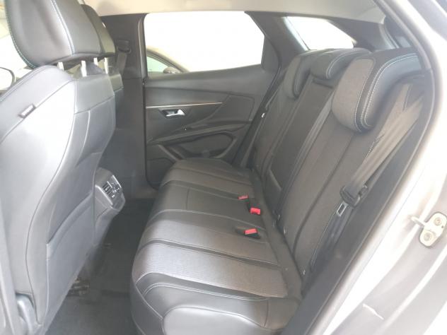 PEUGEOT 3008 2ª serie 3008 Hybrid 225 e-EAT8 Allure - Foto 6