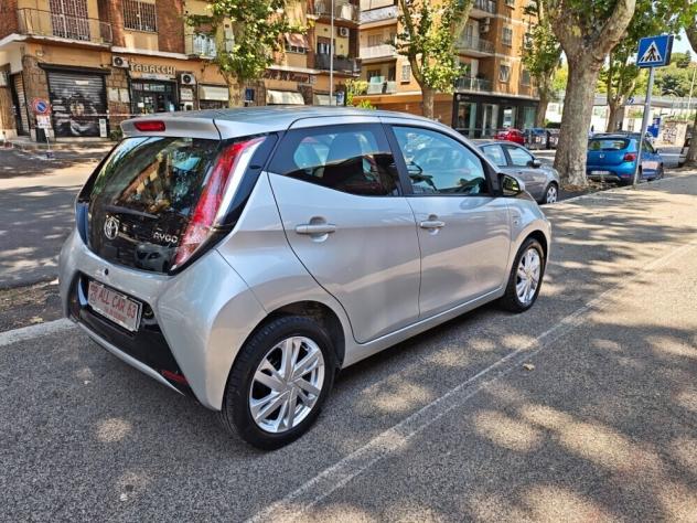 Toyota Aygo 1.0 5P X-PLAY OK NEOPATENTATI - Foto 4