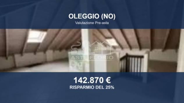 Immobile in asta di 125 m² con più di 5 locali e box auto doppio in vendita a Oleggio