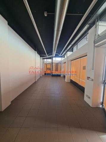 MILANO, VIA PADOVA 96 - NEGOZIO 8 LUCI 185 MQ + 2 POSTI AUTO - Foto 4