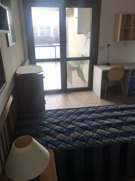 Posti letto in camera doppia, zona San Paolo, adiacenze Terza Università - Foto 3