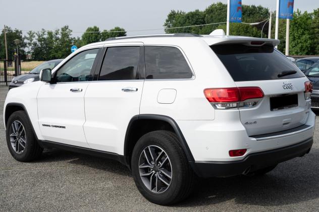 Jeep Grand Cherokee 3.0 V6 CRD 250 CV Multijet II Limited - Foto 6