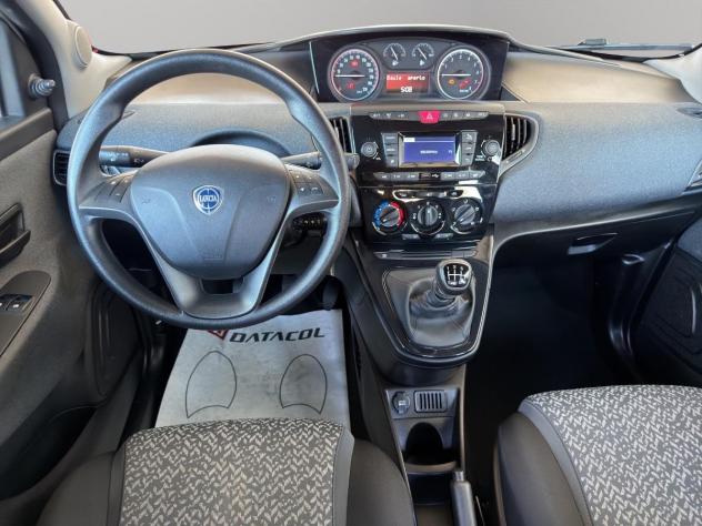 LANCIA - Ypsilon 1.0 firefly hybrid Silver s&s 70cv - Foto 9