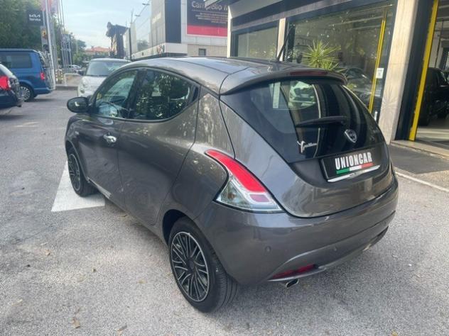 Lancia Ypsilon 1.0 FireFly Hybrid Gold - Foto 4