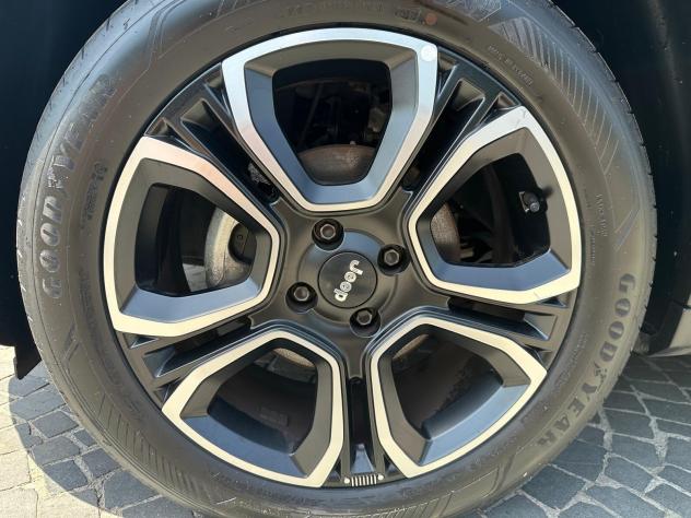Jeep Avenger 1.2 Turbo 100 CV Summit - Foto 9