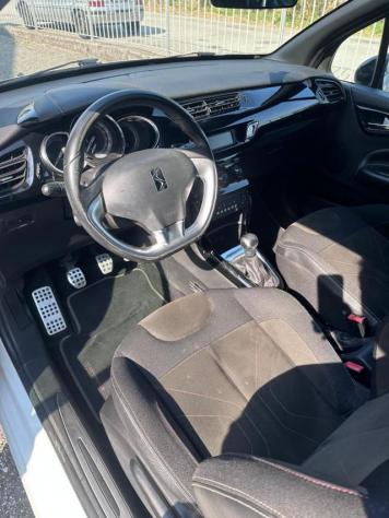 DS AUTOMOBILES DS 3 1.2 83cv Performance Line rif. 24162813 - Foto 8