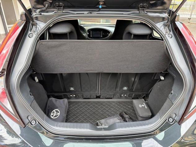 Toyota Aygo X 1.0B (72 CV) Active - Foto 6