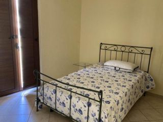 Appartamento ben arredato in via Atenea con terrazza panoramica