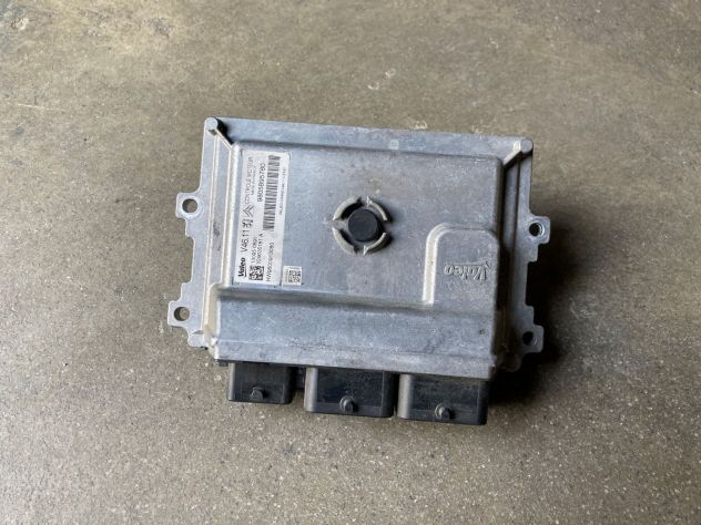 Centralina motore Peugeot 208 1.2 benzina del 2015 (9805895780)
