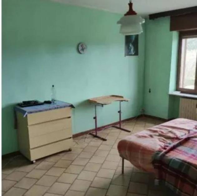 Immobile in asta di 164 m² con più di 5 locali e box auto in vendita a Sale - Foto 2
