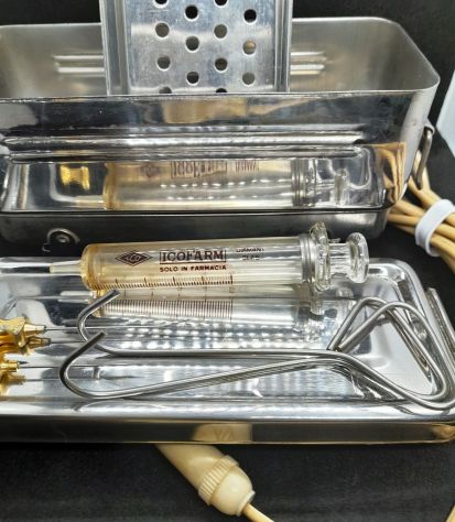 bollitore con siringa vintage autoalimentato a corrente - Foto 8