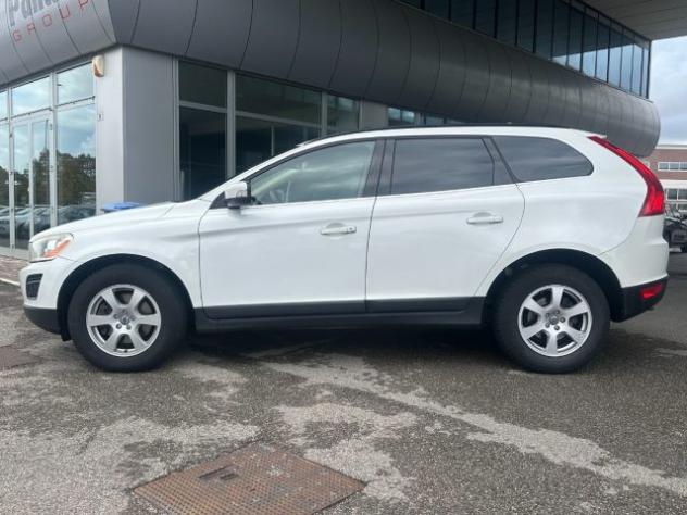 VOLVO XC60 D3 AWD Geartronic Momentum rif. 24182385 - Foto 8