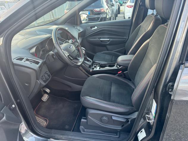Ford Kuga 2.0 TDCI 150 CV S&S 4WD Powershift ST-Line - Foto 8