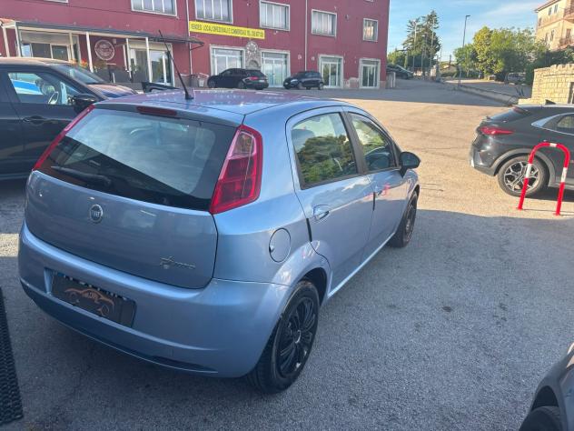 Fiat Grande Punto 1.3 MJT 90 CV 5 porte Dynamic - Foto 2