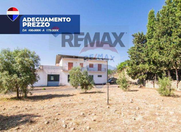 Villa singola in vendita a Scordia