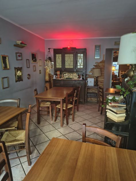 Ristorante pub avviato e completo ideale per coppia o gestione familiare - Foto 2