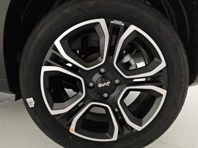 Jeep Avenger 1.2 Turbo 110 CV MHEV Summit +Vernice + tetto paroramico - Foto 9
