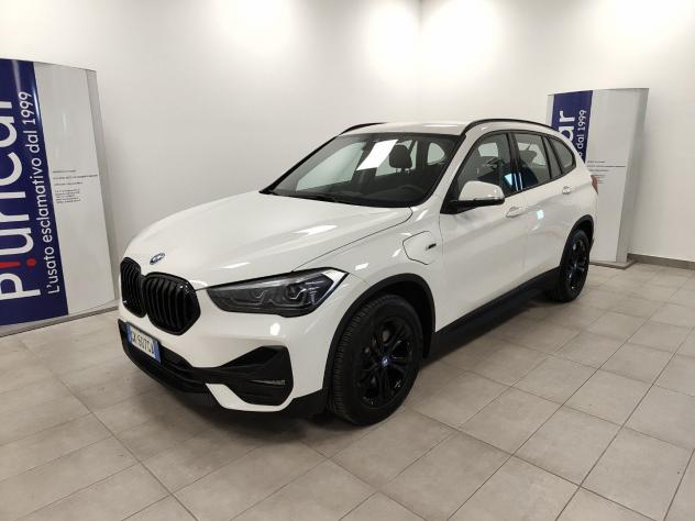 BMW X1 xdrive25e Bus.Adv auto CarPlay Sensori FariLED
