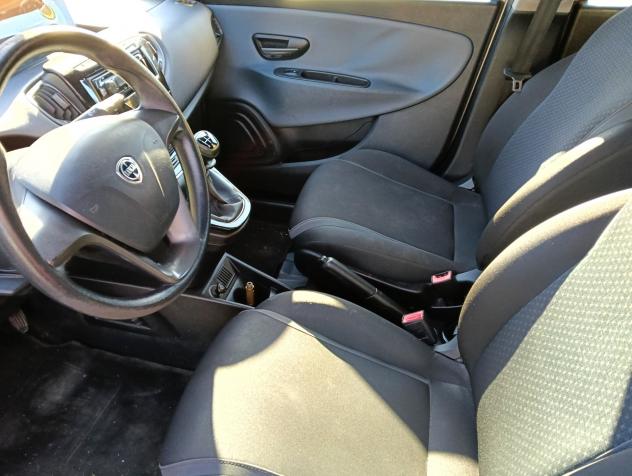 Lancia Ypsilon 1.2 69 CV 5 porte GPL Ecochic garanzia 12 mesi - Foto 9