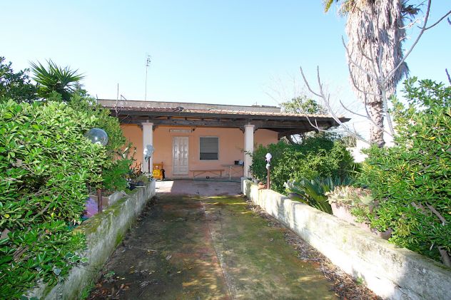 casa indipendente in vendita a Gallipoli in zona Rivabella
