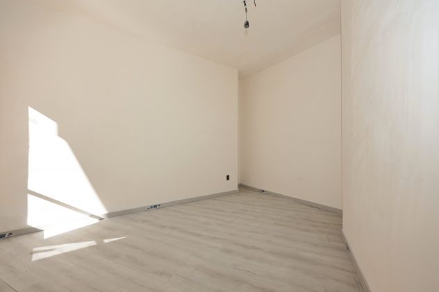 APPARTAMENTO CON TERRAZZINO - Foto 6