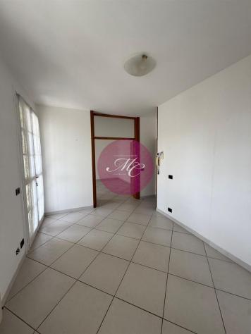 Classe (Ra) - Villetta Bifamiliare con giardino angolare e tre letto - Foto 8