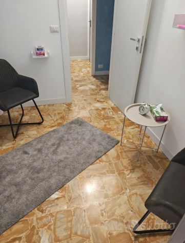 Affitto stanza uso studio