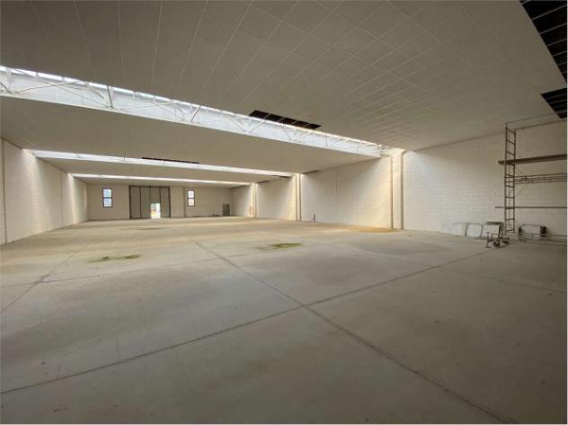 Immobile di 800 m² con 1 locale in vendita a Merate - Foto 5