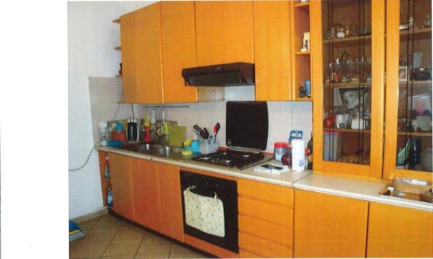 Immobile in asta di 82 m², box auto in vendita a Limbiate - Foto 3