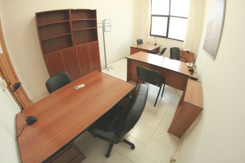Ufficio attrezzato con posti auto euro 250 mese - Foto 3