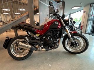 Benelli Leoncino 500 Benelli Leoncino 500 Trail UNICA DISPONIBILE