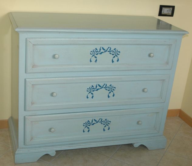 Cameretta singola, in legno massiccio con disegni dipinti - Foto 8