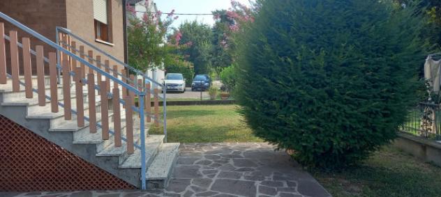 Villa di 240 m² con 4 locali e box auto in vendita a Concordia sulla Secchia - Foto 2