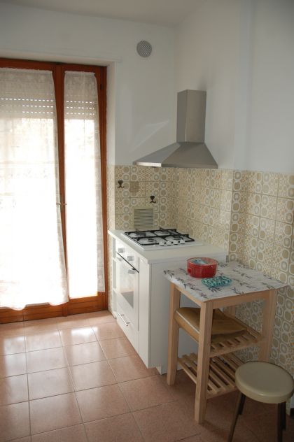Posto letto per studentessa in singola (280 e 300 €) - Foto 2