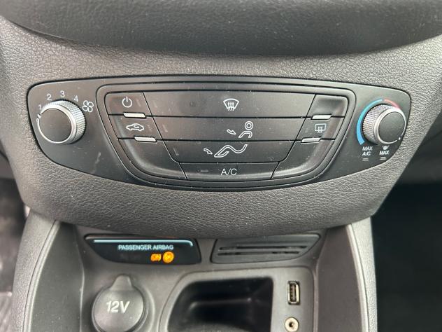 Ford Tourneo Courier 1.5 TDCI 75 CV Titanium - Foto 10