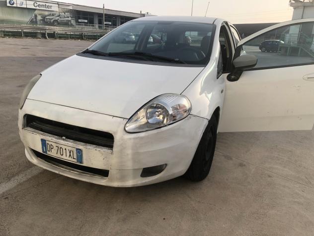 Fiat Grande Punto 1.3 MJT 75 CV 5 porte Active - Foto 4